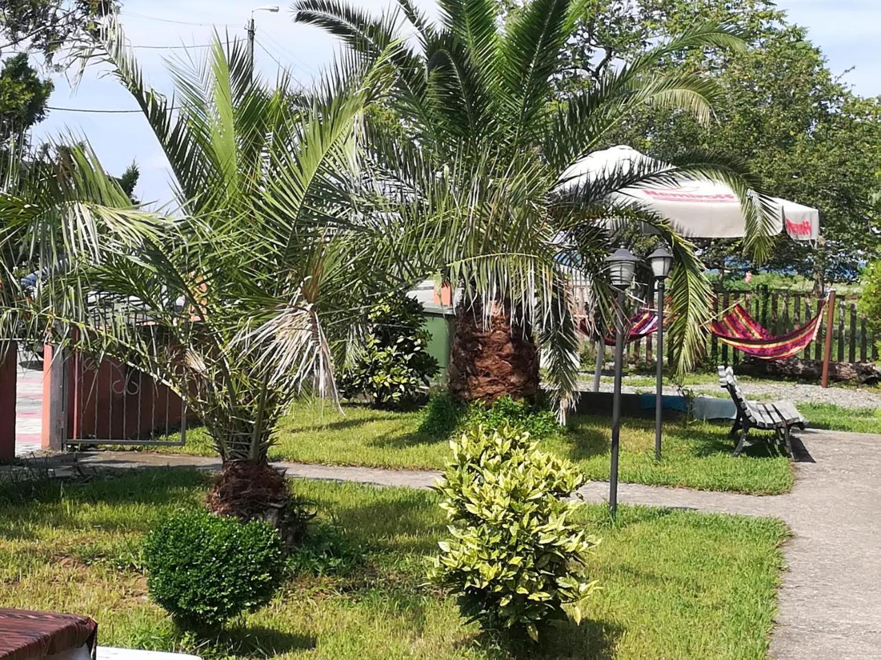 Nika Inn Kobuleti Exterior photo