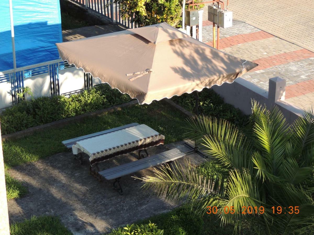 Nika Inn Kobuleti Exterior photo